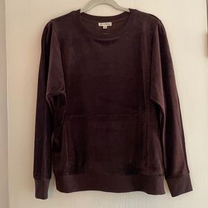 Beautiful dark brown velour top looks like velvet.Brown is the new neutral!